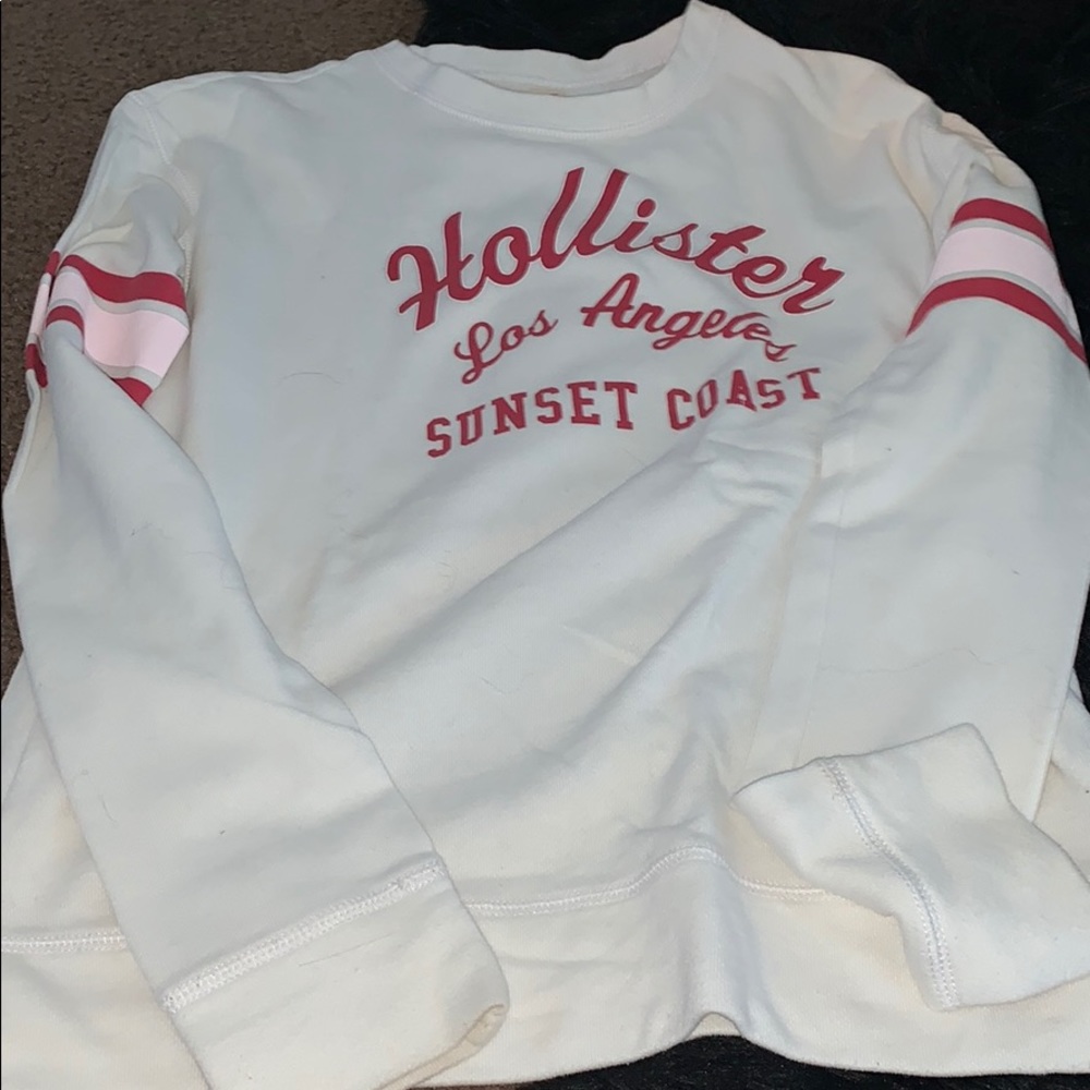 White and red Hollister sweatshirt